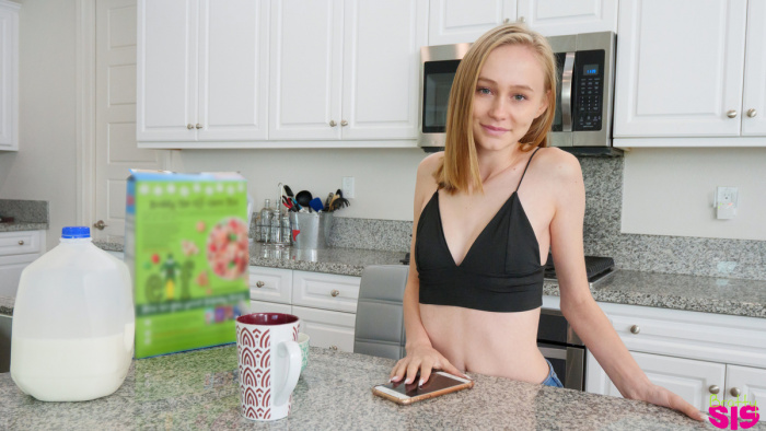 Alicia Williams - Youre Going To Get Cum On Your Face - Bratty Sis