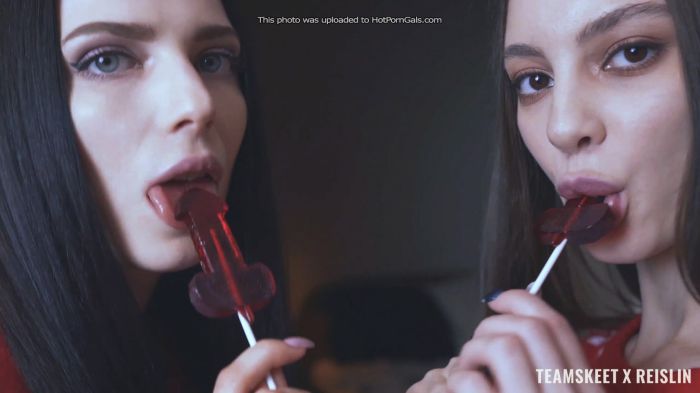 Solazola & Reislin - Christmas Presents - Team Skeet