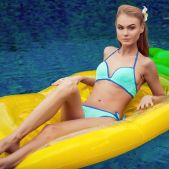 Pineapple In A Pool - Nancy A Gallery