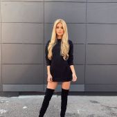 Pamela - Blonde German Gym Fitness Babe - Hot Legs & Ass
