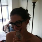 Anne Hathaway Nudes