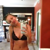 Kaley Cuoco all nude pics
