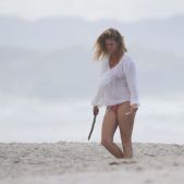 Rachel Hunter on a beach in New Zealand 3-19-17