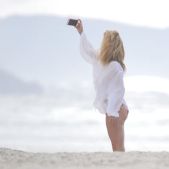 Rachel Hunter on a beach in New Zealand 3-19-17