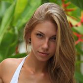 Katherine A - Tropical Beauty - Stunning 18