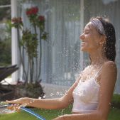 Katya Clover & Isabella - Hot Day