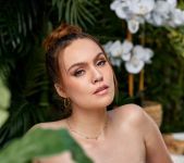 Freya Parker - Mixed Emotions - Vixen