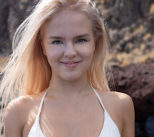 Emma K - Diving - Femjoy