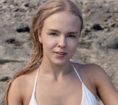 Emma K - Diving - Femjoy