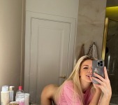Krissone - OnlyFans Nudes