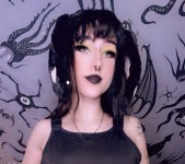 stepsislilli / gothmommylilli - Fansly Nudes